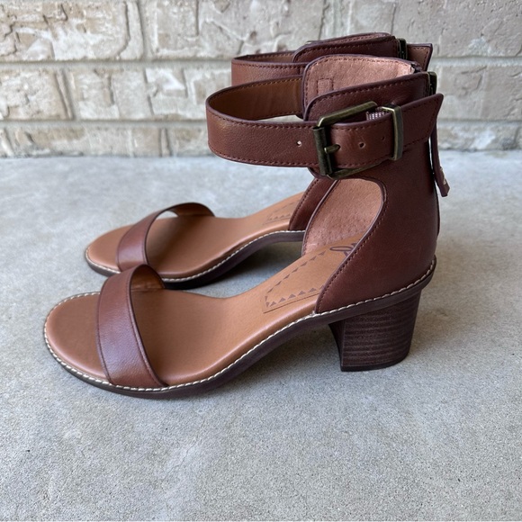 ZODIAC Ilsa Heeled Ankle Strap Heels Sandals Size 9.5 🌸 - Picture 5 of 9